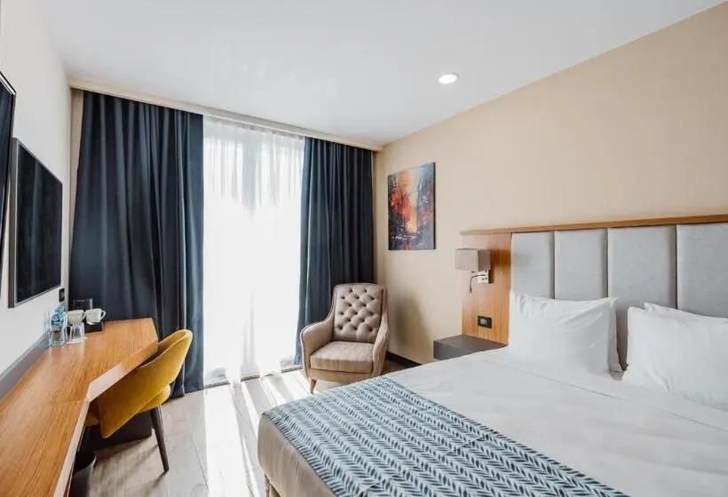 バルコニー付きスタンダードルーム, Best Western Plus Batumi