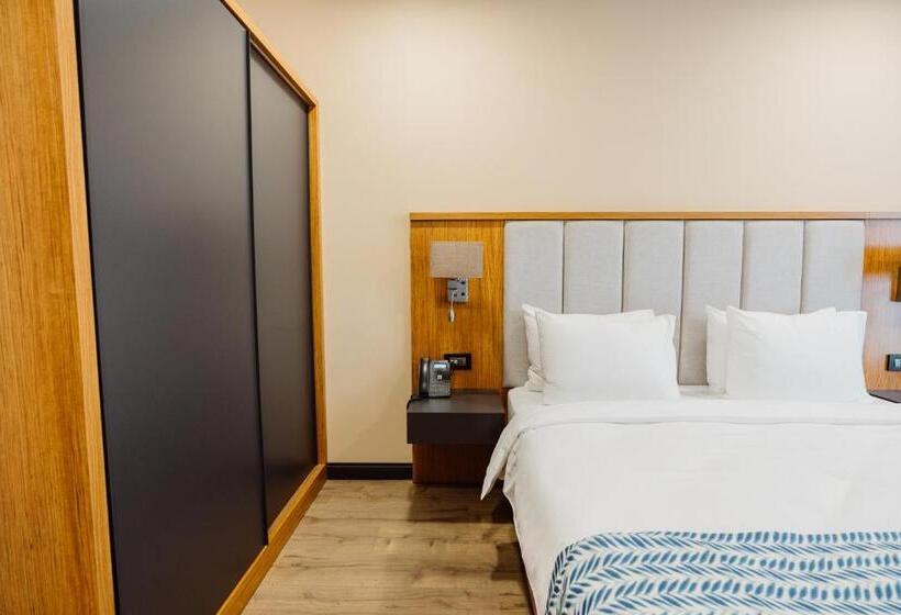 اتاق استاندارد با بالکن, Best Western Plus Batumi