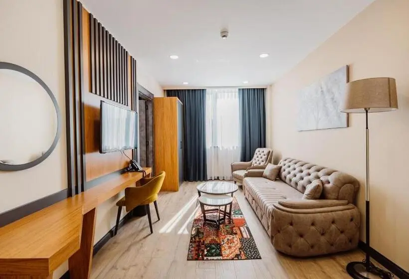 ジュニアスイート, Best Western Plus Batumi