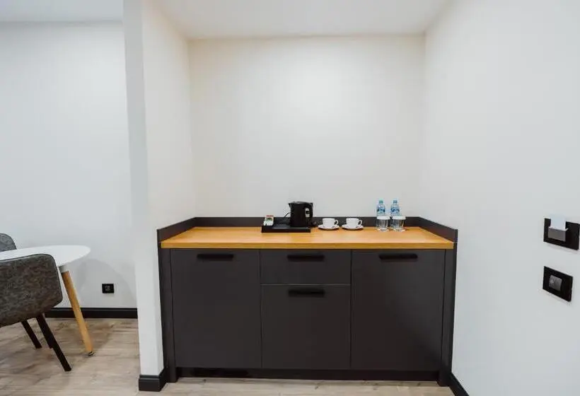 キングサイズベッドのスイートルーム, Best Western Plus Batumi