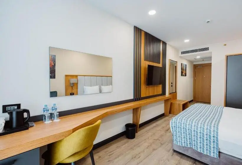 キングサイズベッドのデラックスルーム, Best Western Plus Batumi