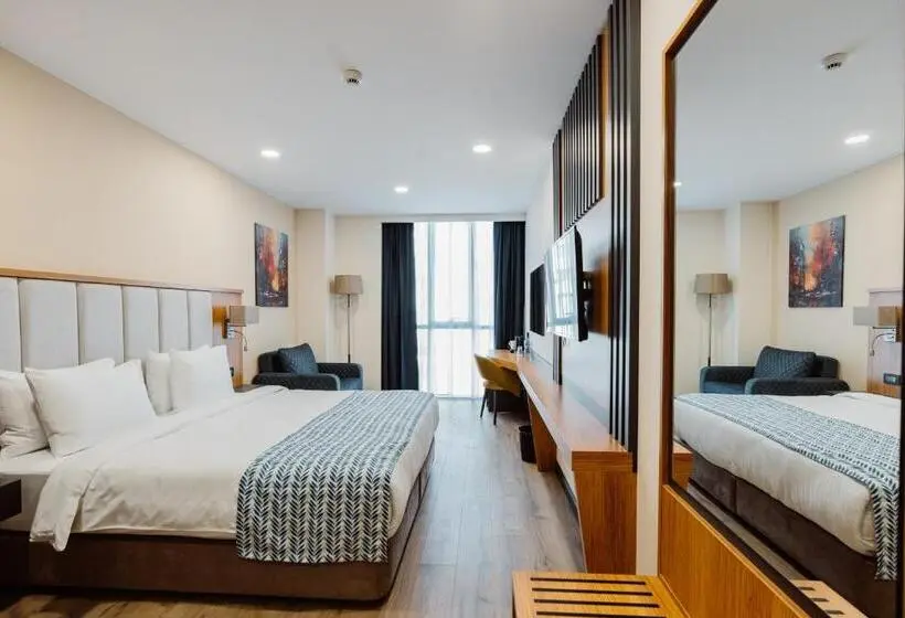 キングサイズベッドのデラックスルーム, Best Western Plus Batumi