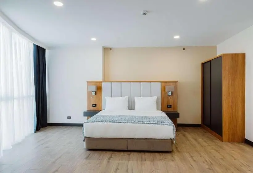 キングサイズベッドのデラックスルーム, Best Western Plus Batumi