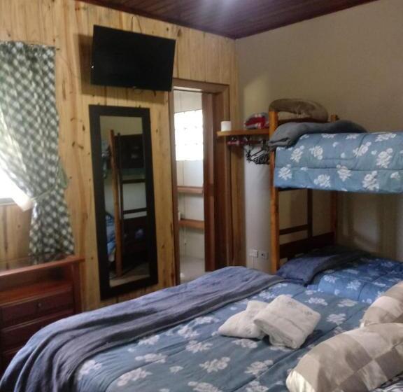 اتاق استاندارد چهار تخته, Casa Da Severina
