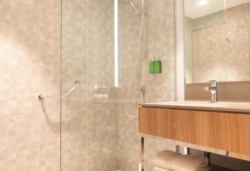 带大床的标准间, Holiday Inn   Lima Miraflores, An Ihg