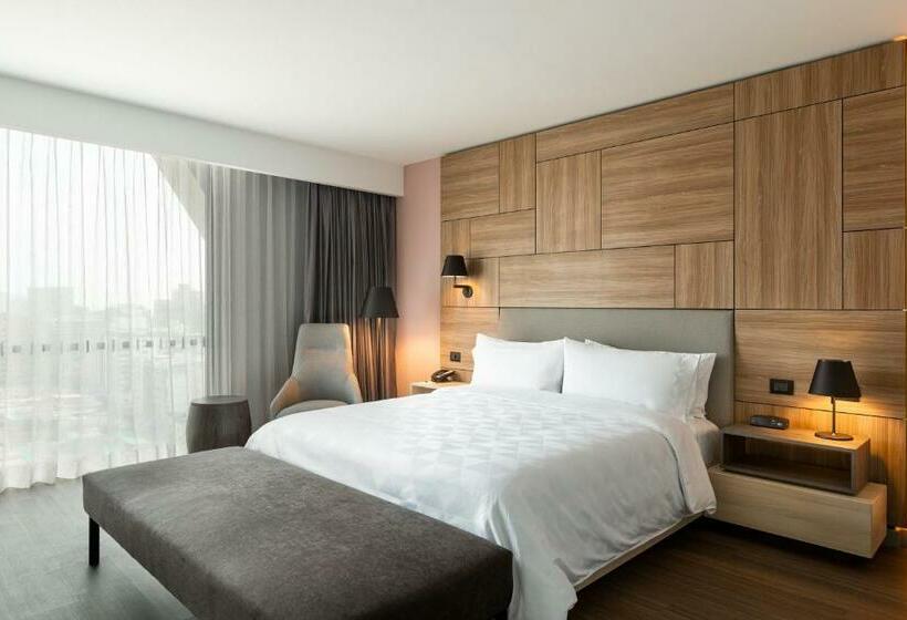 Люкс Кровать Кинг, Holiday Inn Lima Miraflores, An Ihg