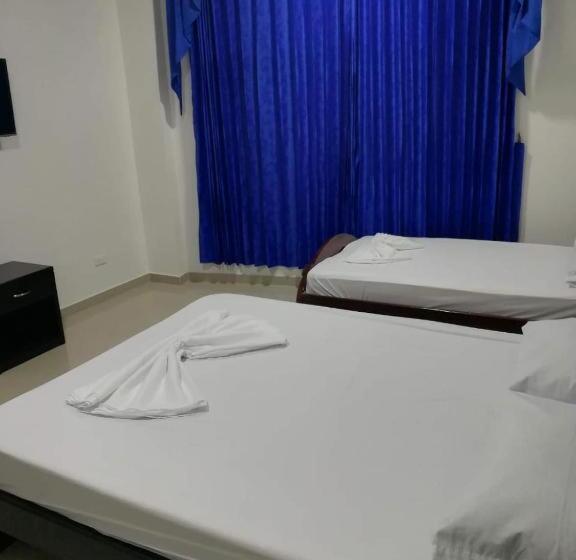 Habitación Triple Básica, Perla Azul Boutique
