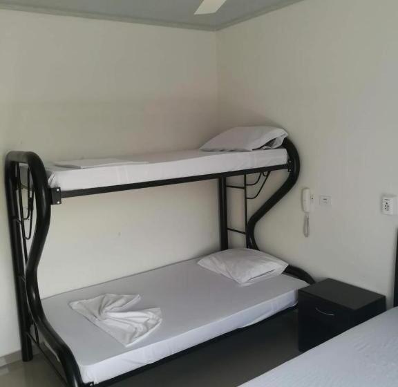 패밀리 룸, Perla Azul Boutique