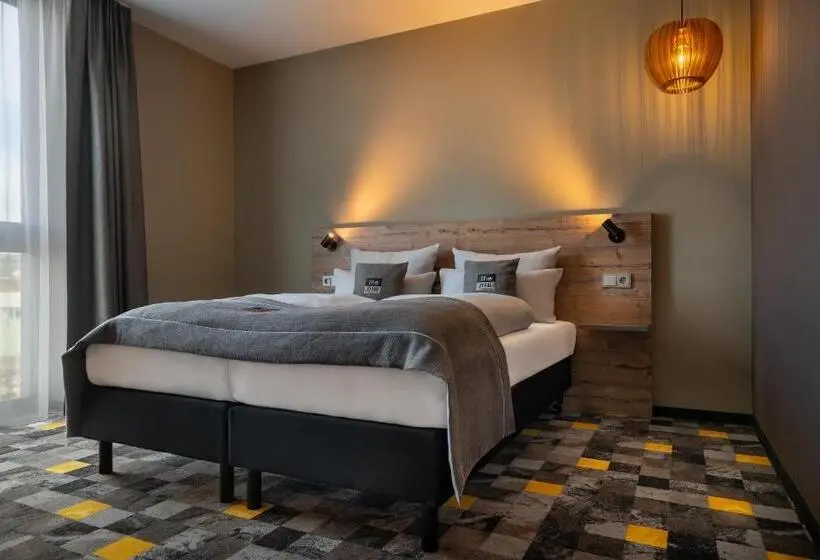 スーペリアールーム, Holiday Inn   The Niu, Timber Esslingen, An Ihg