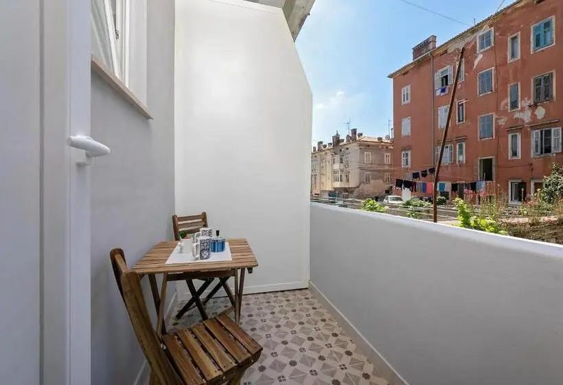 اتاق سوپریور با چشمانداز باغ, La Preziosa Rooms