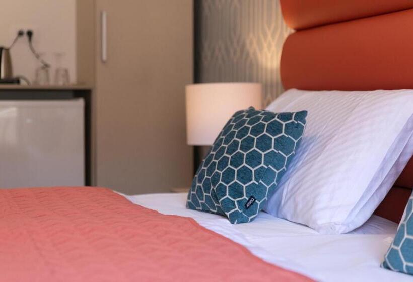 ガーデンビュースーペリアールーム, La Preziosa Rooms