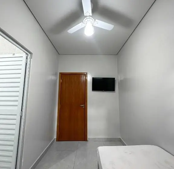 Standard Yhden Hengen Huone, Spot Hotel E Pousada