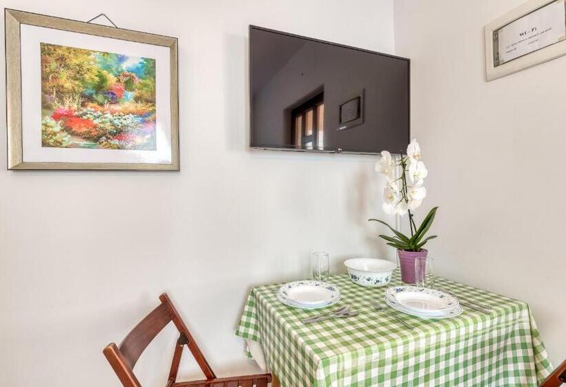 شقة غرفة واحدة مزودة بتراس, Apartment Complex Silva Rovinj