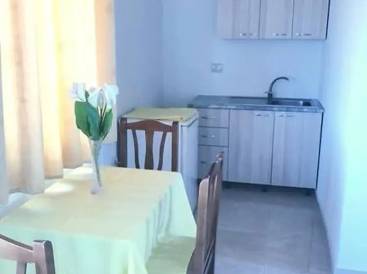 Familiekamer, Lakaj 2