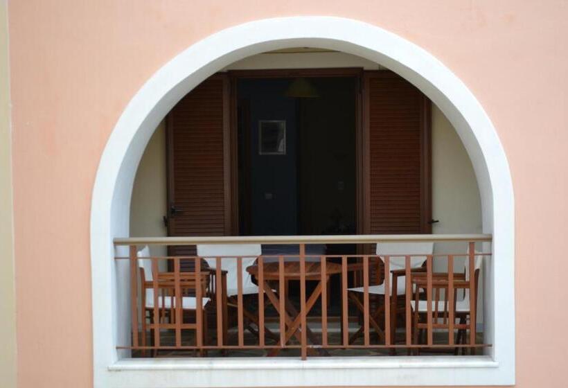 استودیوی استاندارد, Ionia Studios