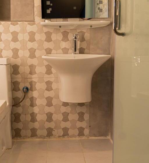 דירת שני חדרים, Best Trip