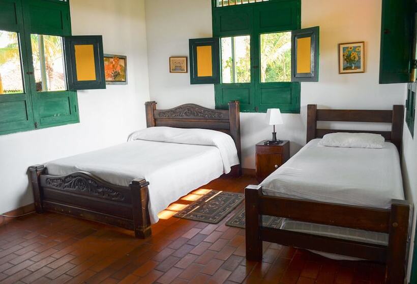 Номер Стандарт Трехместный, Finca Hotel El Palmar