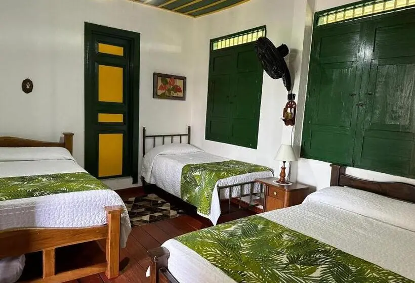 スタンダード４人部屋, Finca Hotel El Palmar