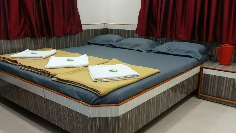 ベーシックトリプルルーム, Sai Raghunandan Guest House