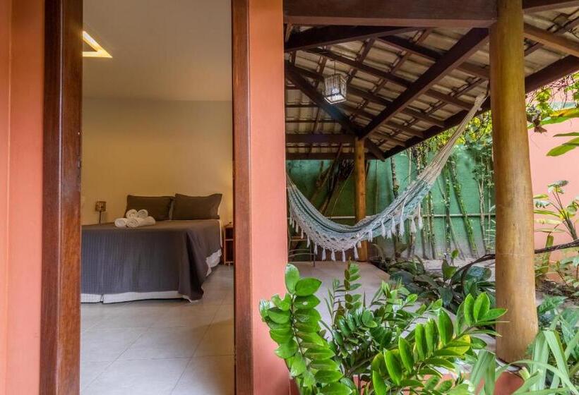 Трехместный Номер Стандарт Вид на Сад, Club Do Balanço Pousada E Restaurante