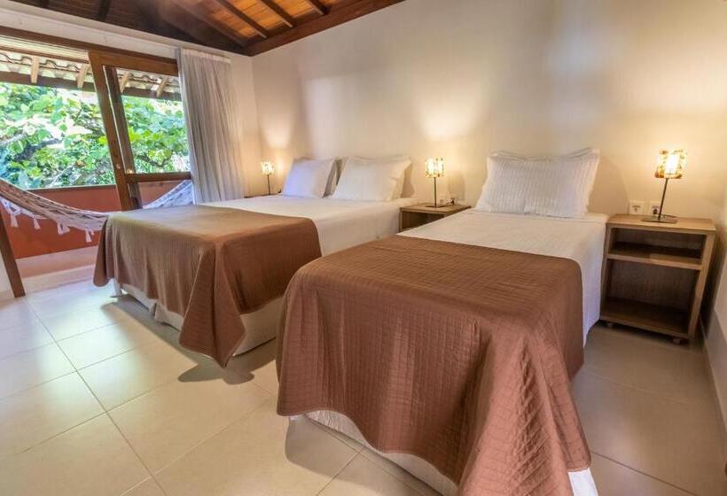 Трехместный Номер Стандарт Вид на Сад, Club Do Balanço Pousada E Restaurante