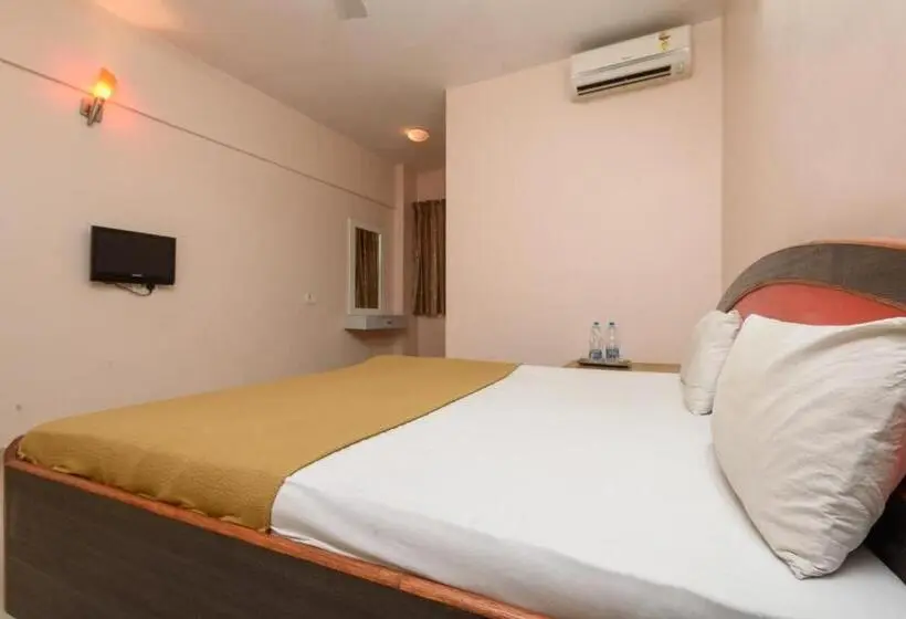 デラックスルーム, Sai Shraddha