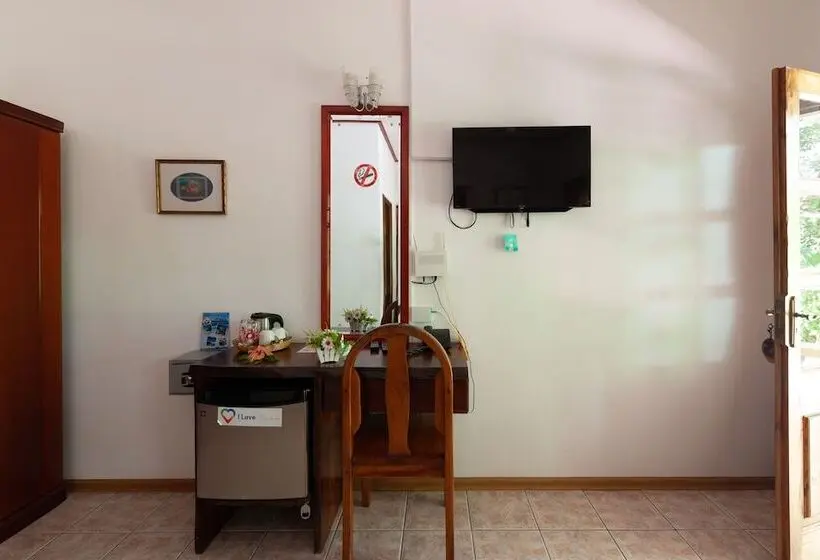 اتاق استاندارد, Kot Babi