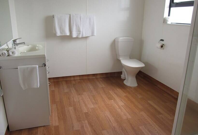 패밀리 룸, A'abode Motor Lodge