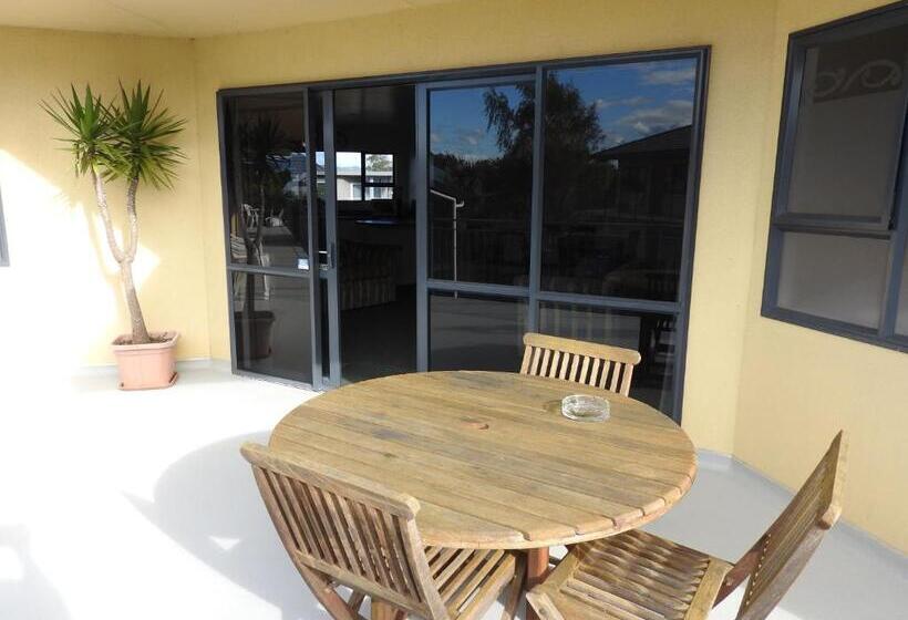 침실 3개 아파트, A'abode Motor Lodge