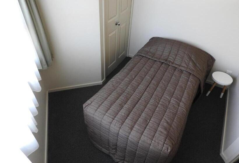 침실 3개 아파트, A'abode Motor Lodge