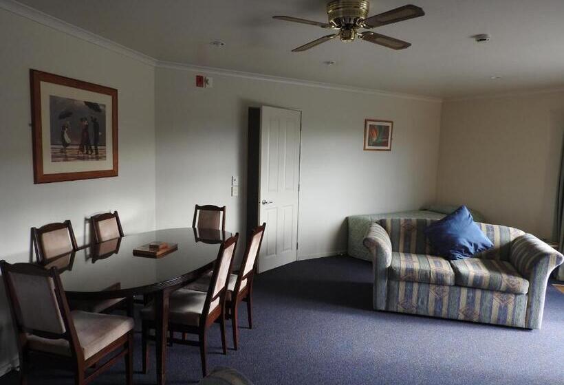 침실 3개 아파트, A'abode Motor Lodge