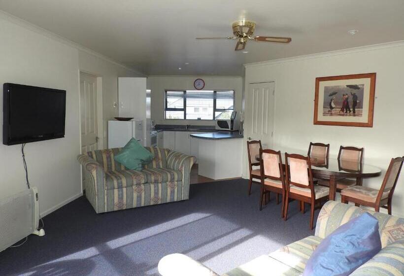 침실 3개 아파트, A'abode Motor Lodge