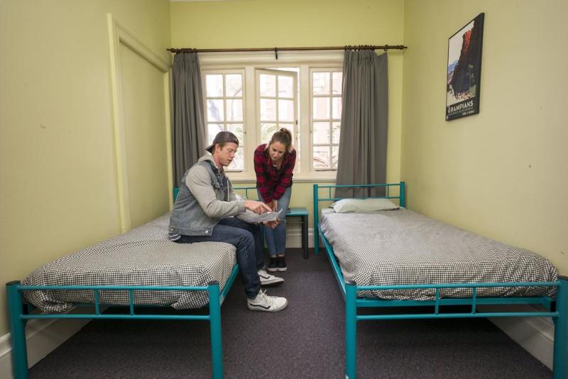 带共用浴室的标准房间, Yha Newcastle Beach