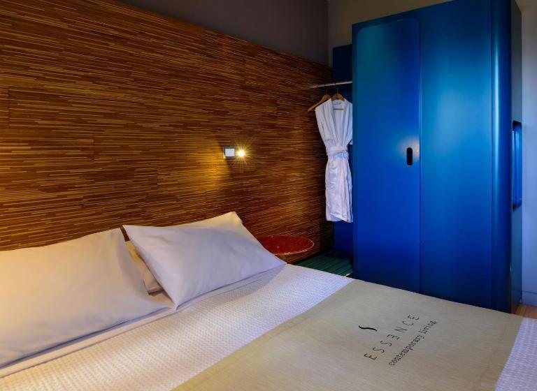 Premium room w/ mountain view, Essence