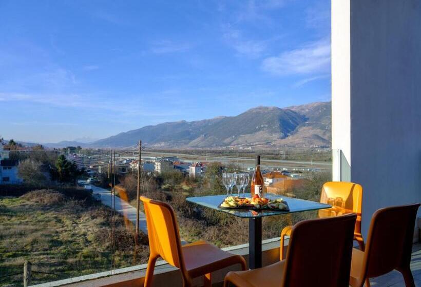 اتاق استاندارد چهار تخته, Essence