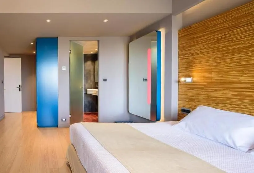 Chambre Executive, Essence