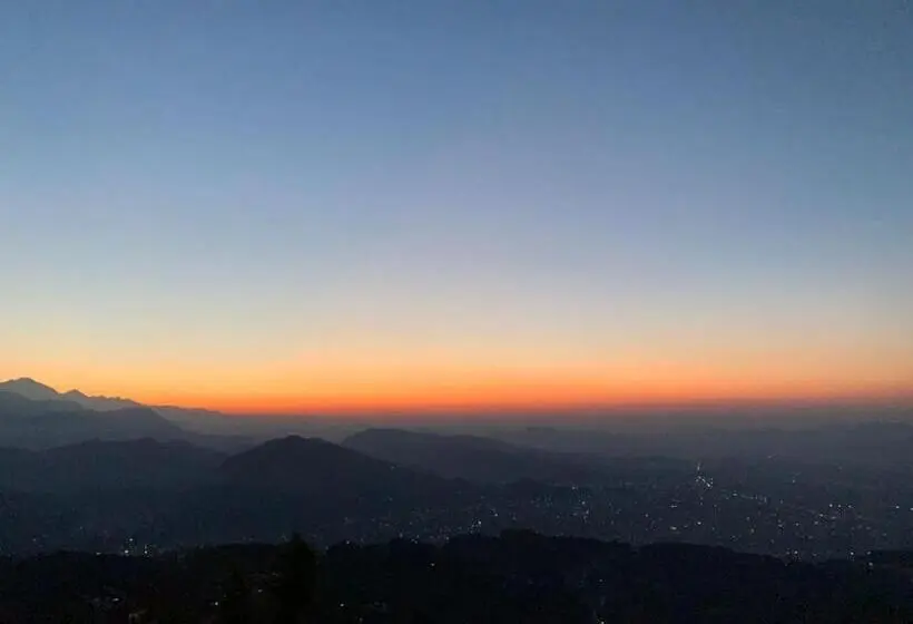 اتاق لوکس, Pristine Himalaya
