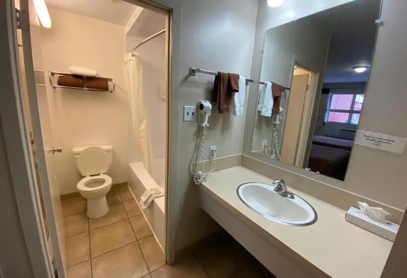 スイート, Dauphin Inn Express