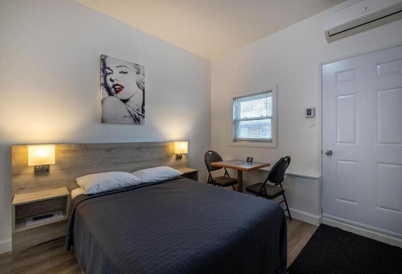 기본룸, Motel Et Condo Chez Charley