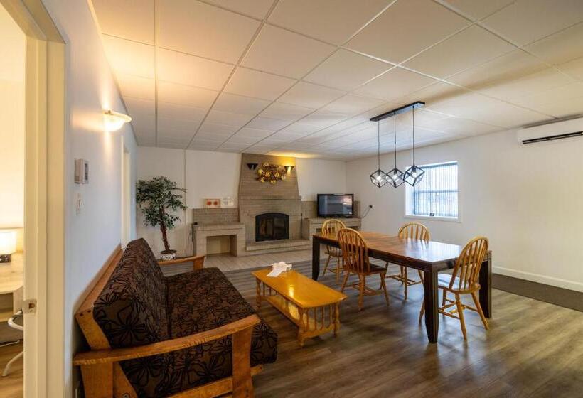 1베드룸 아파트 1층, Motel Et Condo Chez Charley