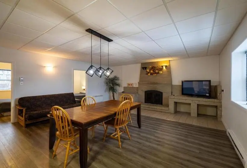 1階の1ベッドルームアパートメント, Motel Et Condo Chez Charley