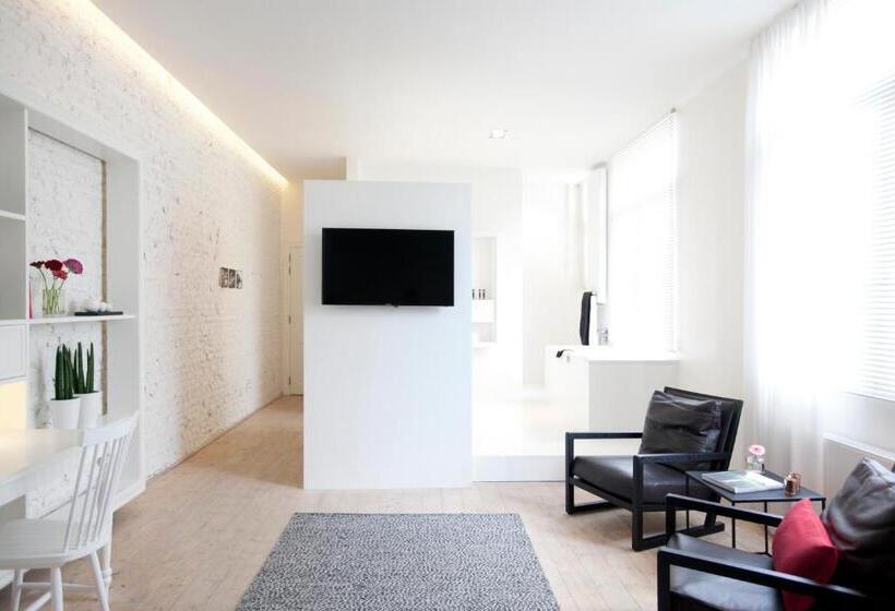 سوییت سوپریور, Maison Nationale City Flats & Suites