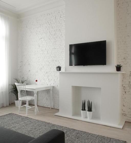 سوییت لوکس, Maison Nationale City Flats & Suites