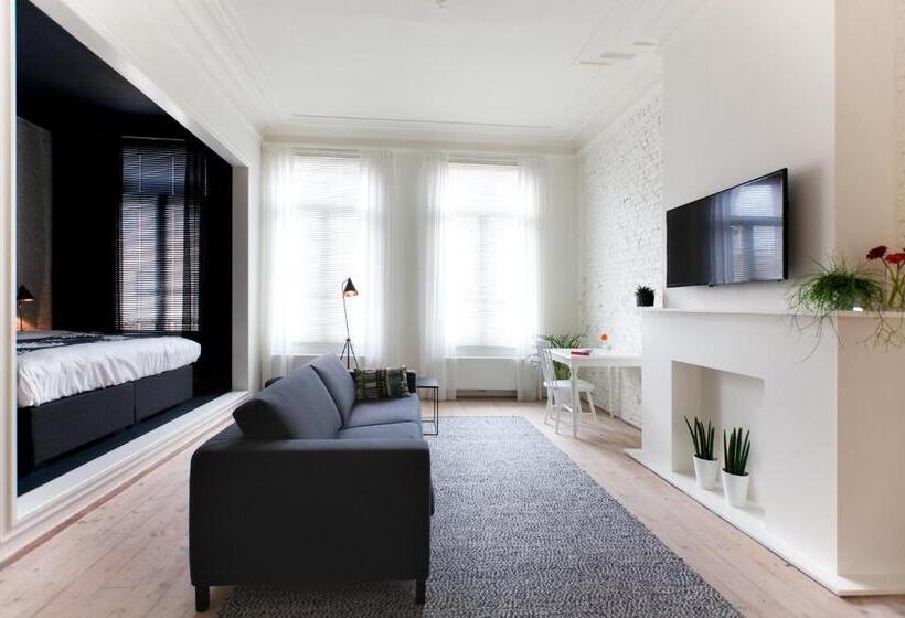 سوییت لوکس, Maison Nationale City Flats & Suites