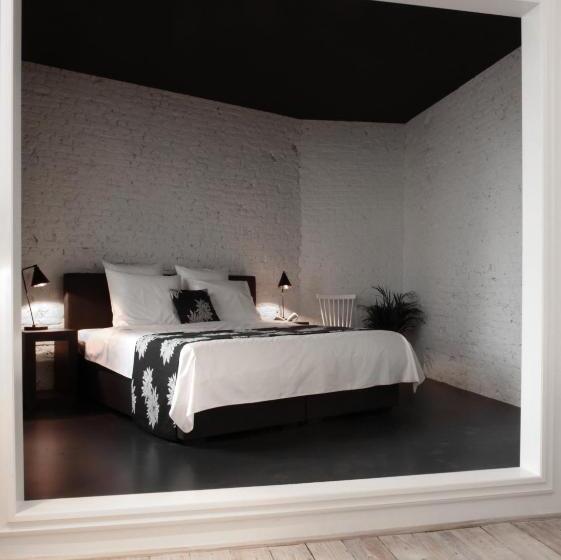 سوییت سوپریور, Maison Nationale City Flats & Suites