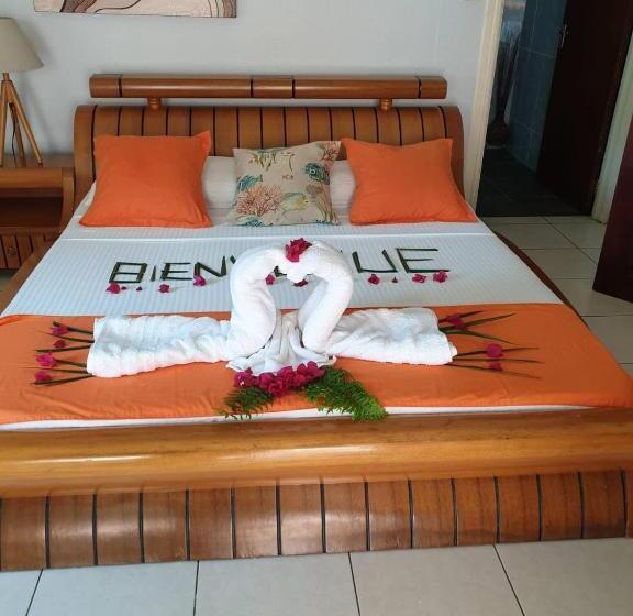 اتاق خانوادگی, Villa Authentique