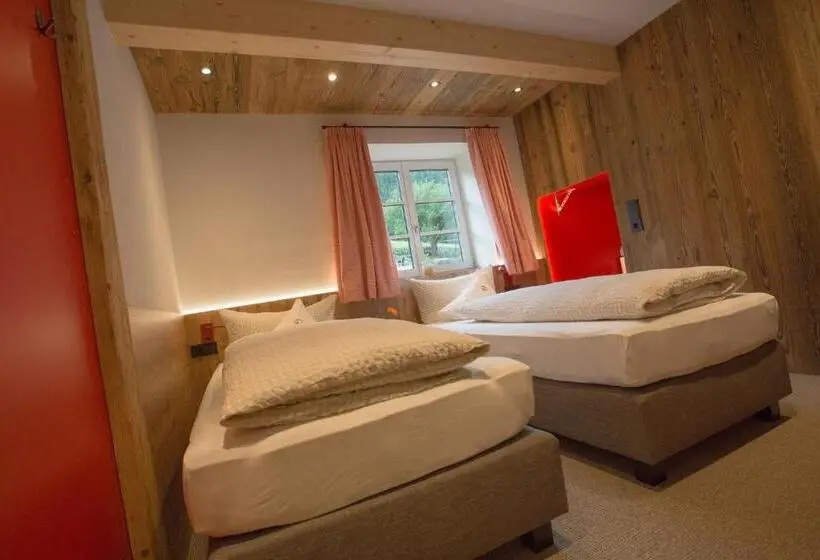 コンフォートルーム, Pension Der Steinbock Das 300 Jahre Alte Bauernhaus Tirol