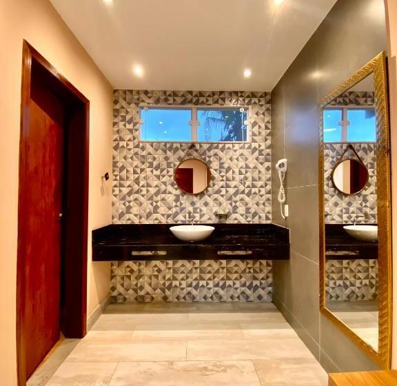 سوییت, Pousada Litoral Paraty