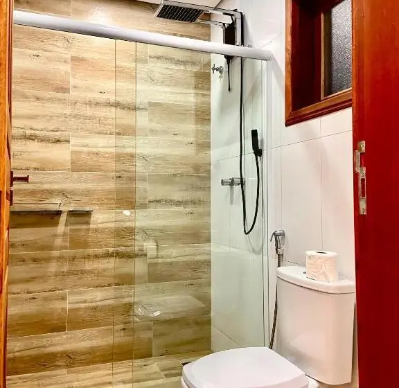 سوئیت با بالکن, Pousada Litoral Paraty