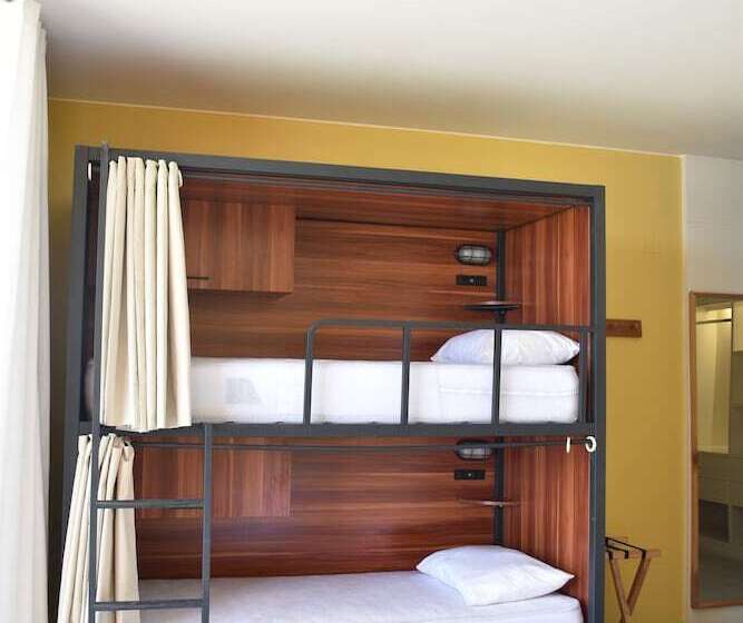 Quarto Familiar, Socialtel Mancora   Formerly Selina Mancora